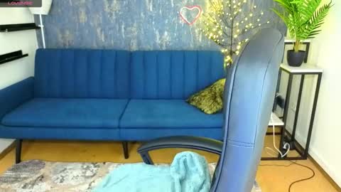 jeanniefox_ online show from 10-12-25, 06:34