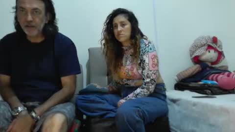 Snapshot of jeans_and_emma chatting on 02-22-26, 01:07 jeans_and_emma online show from 02-22-26, 01:07