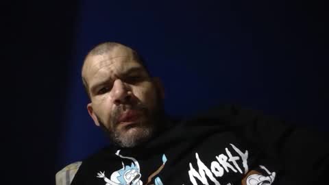 Snapshot of jediknight2 chatting on 01-04-25, 01:31 Matt online show from 01-04-25, 01:31