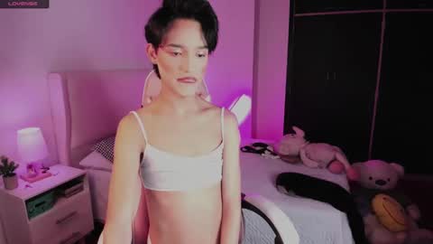 Snapshot of jeesus_vd chatting on 10-16-25, 04:35 J E V D online show from 10-16-25, 04:35