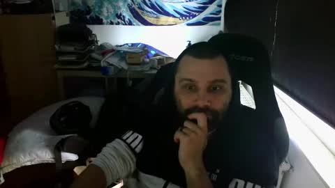 Snapshot of jeetzys chatting on 04-05-26, 04:15 you may know me lol online show from 04-05-26, 04:15