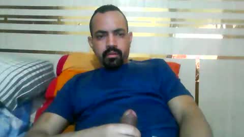 Snapshot of jeffblackzilla chatting on 10-31-25, 06:53 jeffblackzilla online show from 10-31-25, 06:53