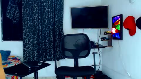 Snapshot of jeffer21_hot chatting on 02-20-25, 08:17 jeffer21_hot online show from 02-20-25, 08:17