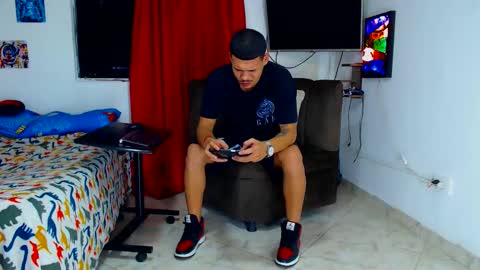 Snapshot of jeffer21_hot chatting on 05-06-26, 04:52 jeffer21_hot online show from 05-06-26, 04:52