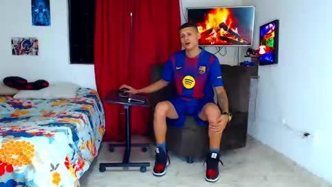 Snapshot of jeffer21_hot chatting on 06-16-26, 06:05 jeffer21_hot online show from 06-16-26, 06:05