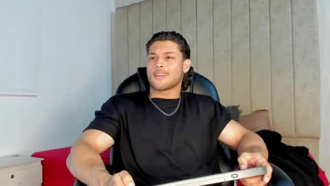 jeicob gagnon online show from 10-04-25, 07:28