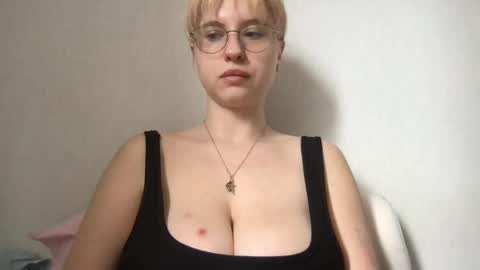 Inna  online show from 05-19-26, 06:09