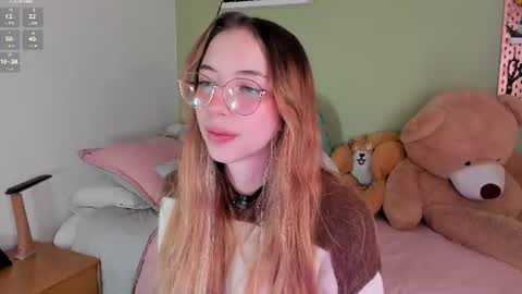 Snapshot of jelly_w5 chatting on 07-16-26, 02:39 Jelly online show from 07-16-26, 02:39