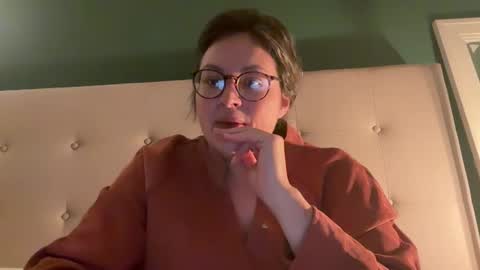 Snapshot of jellybeanin chatting on 01-16-25, 02:19 Jelli online show from 01-16-25, 02:19