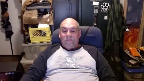 Snapshot of jellyzz chatting on 12-18-24, 03:15 jellyzz online show from 12-18-24, 03:15