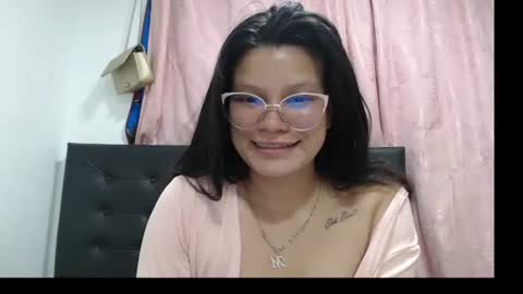 Soy Jem online show from 10-19-25, 04:57