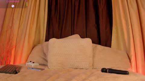 Snapshot of jen_patrick chatting on 03-10-25, 12:18 Jen Patrick online show from 03-10-25, 12:18