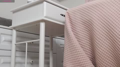 Jena  dont forget to thumbs up your rating is so important to me  online show from 12-06-24, 07:54