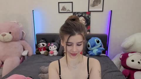 Snapshot of jenie_fire chatting on 11-30-25, 01:26 Dolly online show from 11-30-25, 01:26