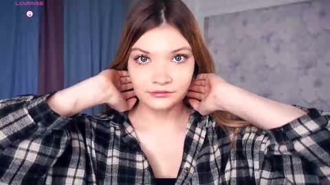 Lynet online show from 10-28-25, 06:17