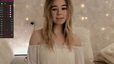 EvaSileZ online show from 10-22-25, 05:08