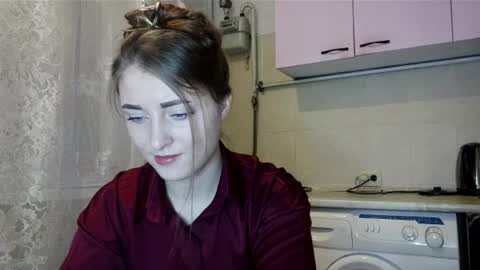 Jeniffer online show from 12-21-25, 09:00