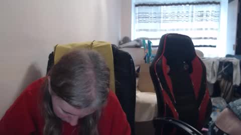 JenisAndPeter online show from 11-30-25, 09:13