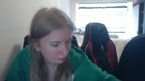 JenisAndPeter online show from 03-23-26, 06:39