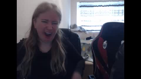 JenisAndPeter online show from 04-05-26, 05:59