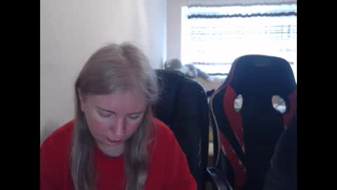 JenisAndPeter online show from 04-10-26, 06:51