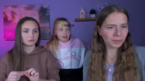 jenna_elayne online show from 12-15-25, 09:35