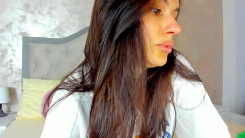 Snapshot of jennamyers chatting on 05-11-26, 07:33 JennaMyers online show from 05-11-26, 07:33