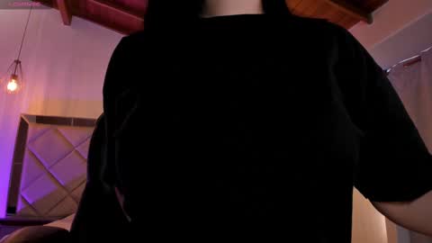 Snapshot of jennaolson chatting on 03-06-25, 06:05 Jenna Olson online show from 03-06-25, 06:05