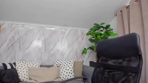JennaPrice online show from 03-06-25, 06:16