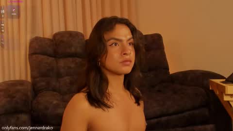 Snapshot of jennardrako chatting on 10-12-25, 05:50 jennardrako online show from 10-12-25, 05:50