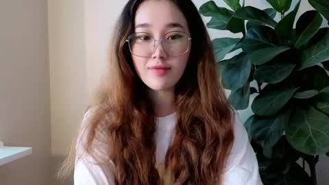 Snapshot of jennatyan chatting on 07-15-26, 05:45 JENNA online show from 07-15-26, 05:45
