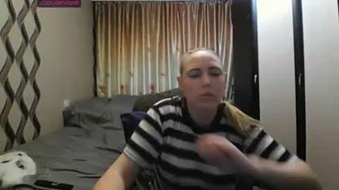 Snapshot of jennideep chatting on 04-22-26, 11:06 JenniDeep online show from 04-22-26, 11:06