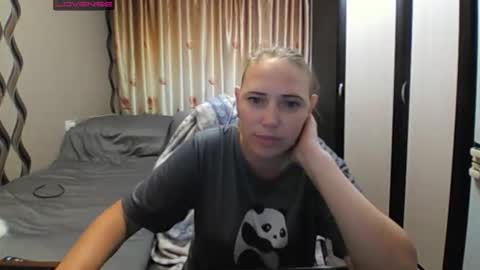 Snapshot of jennideep chatting on 06-03-26, 01:03 JenniDeep online show from 06-03-26, 01:03