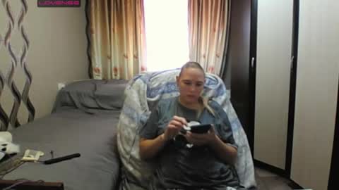 Snapshot of jennideep chatting on 06-22-26, 06:32 JenniDeep online show from 06-22-26, 06:32