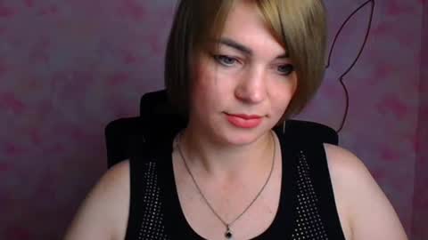 Jennifer online show from 06-25-26, 06:18