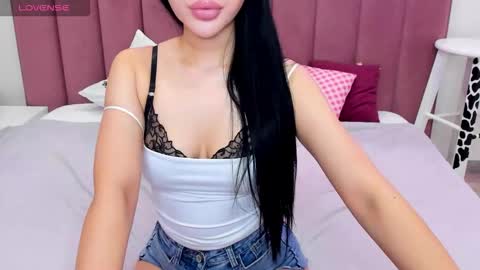 Jennifer online show from 01-16-26, 02:04