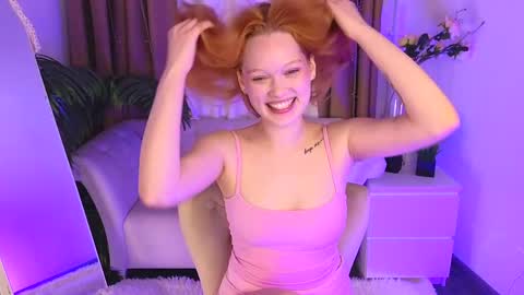 Jennifer online show from 04-06-26, 05:19