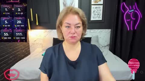 Jennifer online show from 02-22-25, 01:13