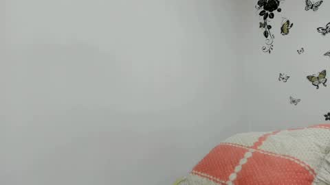Snapshot of jenniferloveyou chatting on 06-16-26, 05:15 jenniferloveyou online show from 06-16-26, 05:15