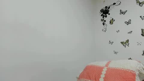 Snapshot of jenniferloveyou chatting on 06-17-26, 05:03 jenniferloveyou online show from 06-17-26, 05:03