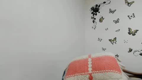Snapshot of jenniferloveyou chatting on 06-30-26, 04:52 jenniferloveyou online show from 06-30-26, 04:52