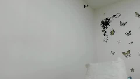 Snapshot of jenniferloveyou chatting on 07-18-26, 12:53 jenniferloveyou online show from 07-18-26, 12:53