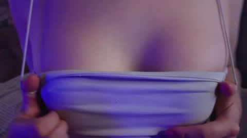 Snapshot of jenny228 chatting on 06-21-26, 04:59 jenny228 online show from 06-21-26, 04:59