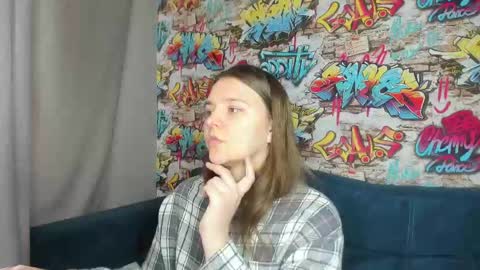 Snapshot of jenny_jimmy chatting on 04-15-26, 09:16 Jenny online show from 04-15-26, 09:16