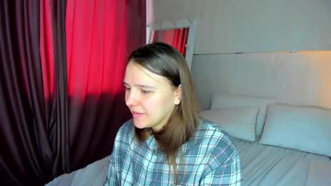 Snapshot of jenny_jimmy chatting on 04-16-26, 09:21 Jenny online show from 04-16-26, 09:21