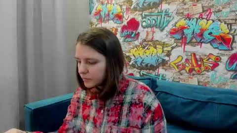 Snapshot of jenny_jimmy chatting on 04-22-26, 09:33 Jenny online show from 04-22-26, 09:33