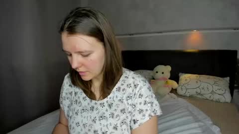Snapshot of jenny_jimmy chatting on 05-05-26, 09:39 Jenny online show from 05-05-26, 09:39