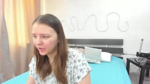 Snapshot of jenny_jimmy chatting on 05-06-26, 09:25 Jenny online show from 05-06-26, 09:25