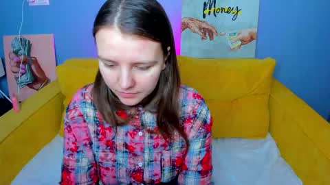 Snapshot of jenny_jimmy chatting on 05-17-26, 01:03 Jenny online show from 05-17-26, 01:03