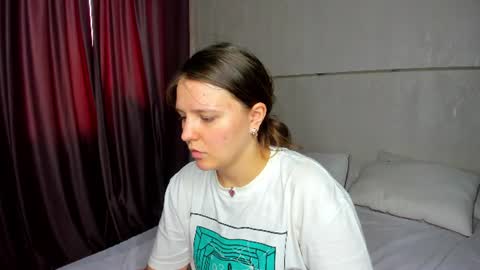 Snapshot of jenny_jimmy chatting on 06-13-26, 09:18 Jenny online show from 06-13-26, 09:18